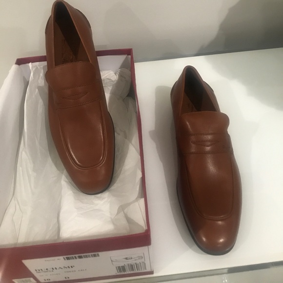 Man Shoes - Picture 1 of 8